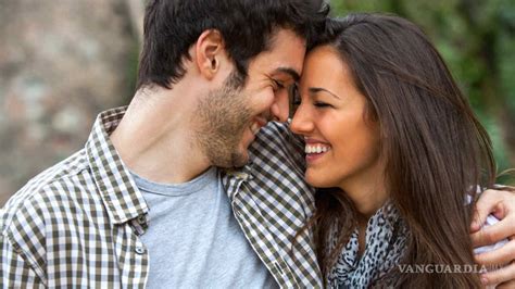 20 cosas que hace una mujer enamorada|20 Cosas que Hace una Mujer Enamorada: Descubre Sus。